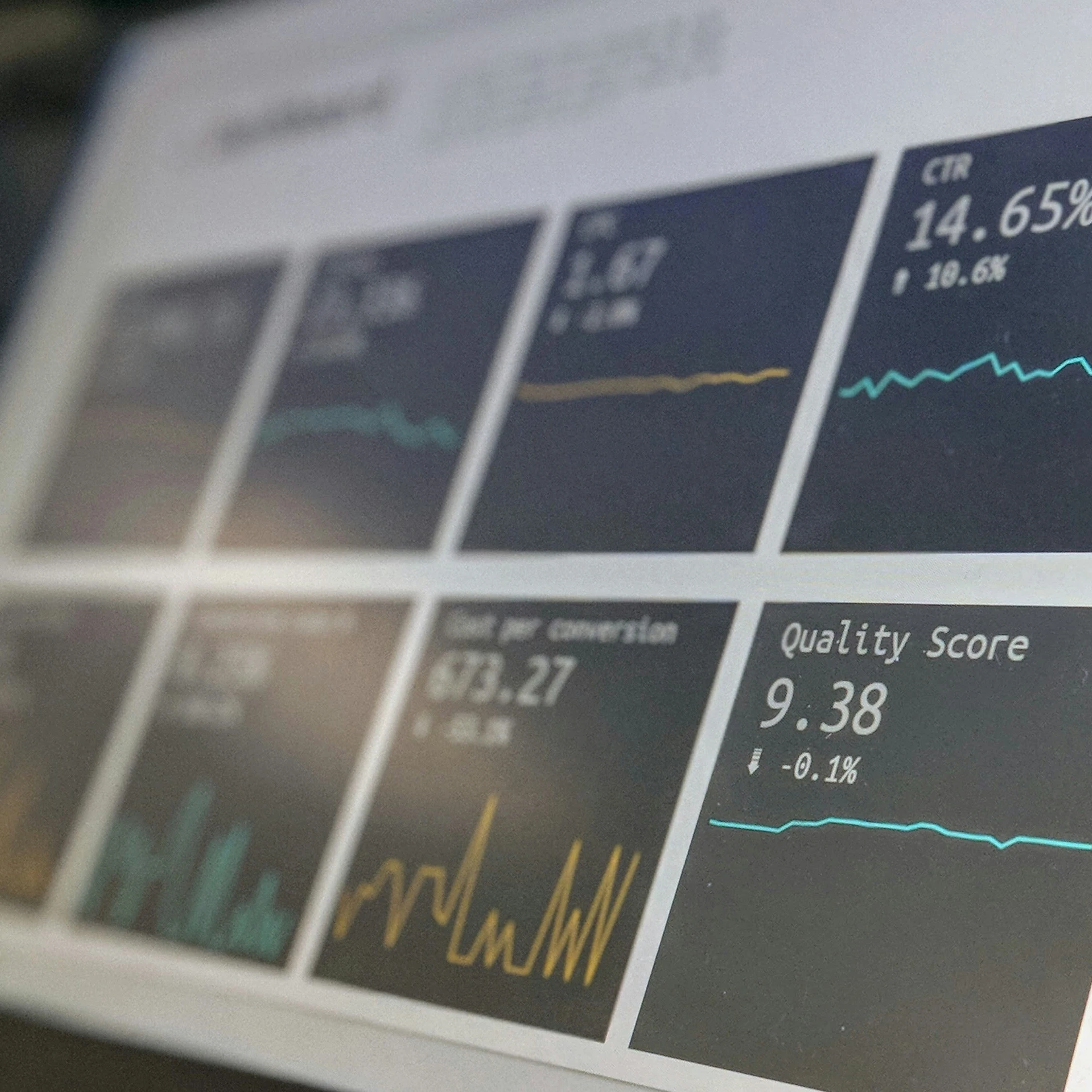 https://unsplash.com/photos/turned-on-monitoring-screen-qwtCeJ5cLYs?utm_content=creditShareLink&utm_medium=referral&utm_source=unsplash
