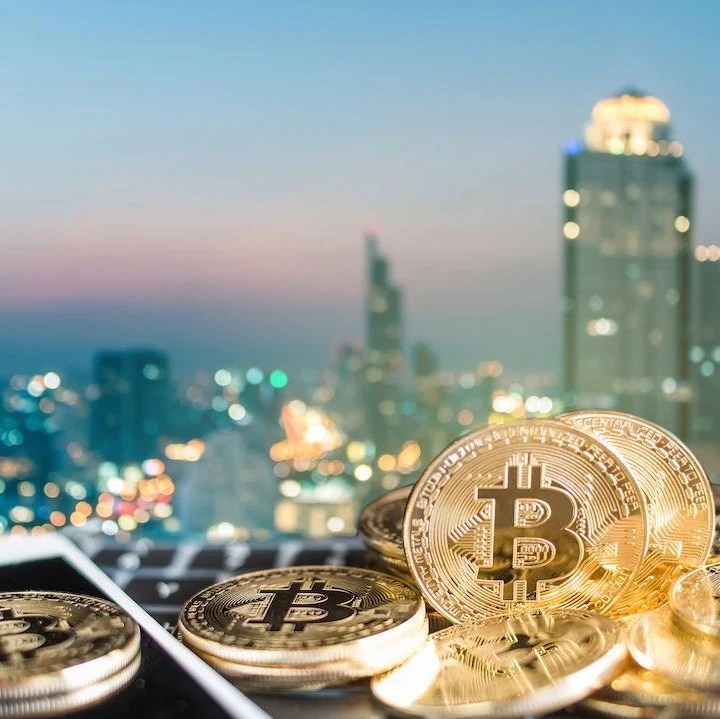 The blockchain bases competing for cryptocurrency companies